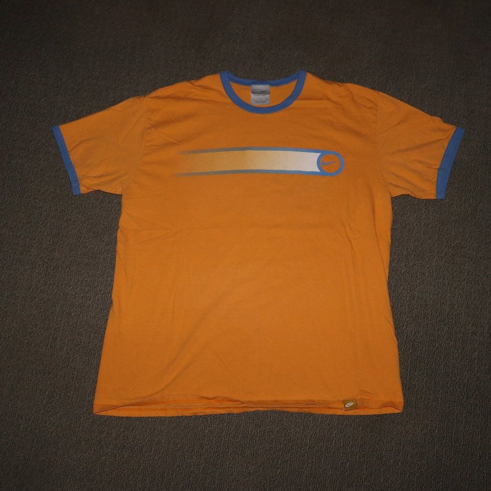 Vintage 90s Nike T